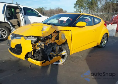 2016 Hyundai Veloster z USA, uszkodzony, nr VIN KMHTC6AD2GU301361